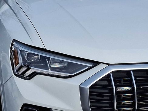 Certified 2022 Audi Q3 2.0T Premium Plus image 22