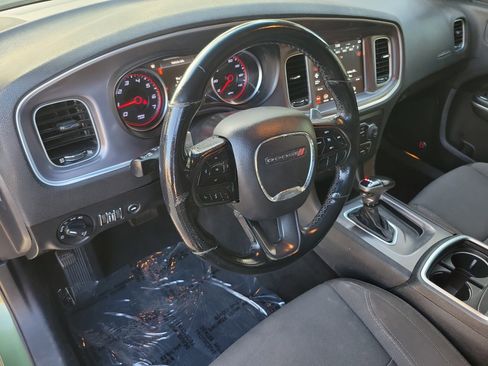 Used 2019 Dodge Charger SXT w/ Cold Weather Package AWD/4WD image 16