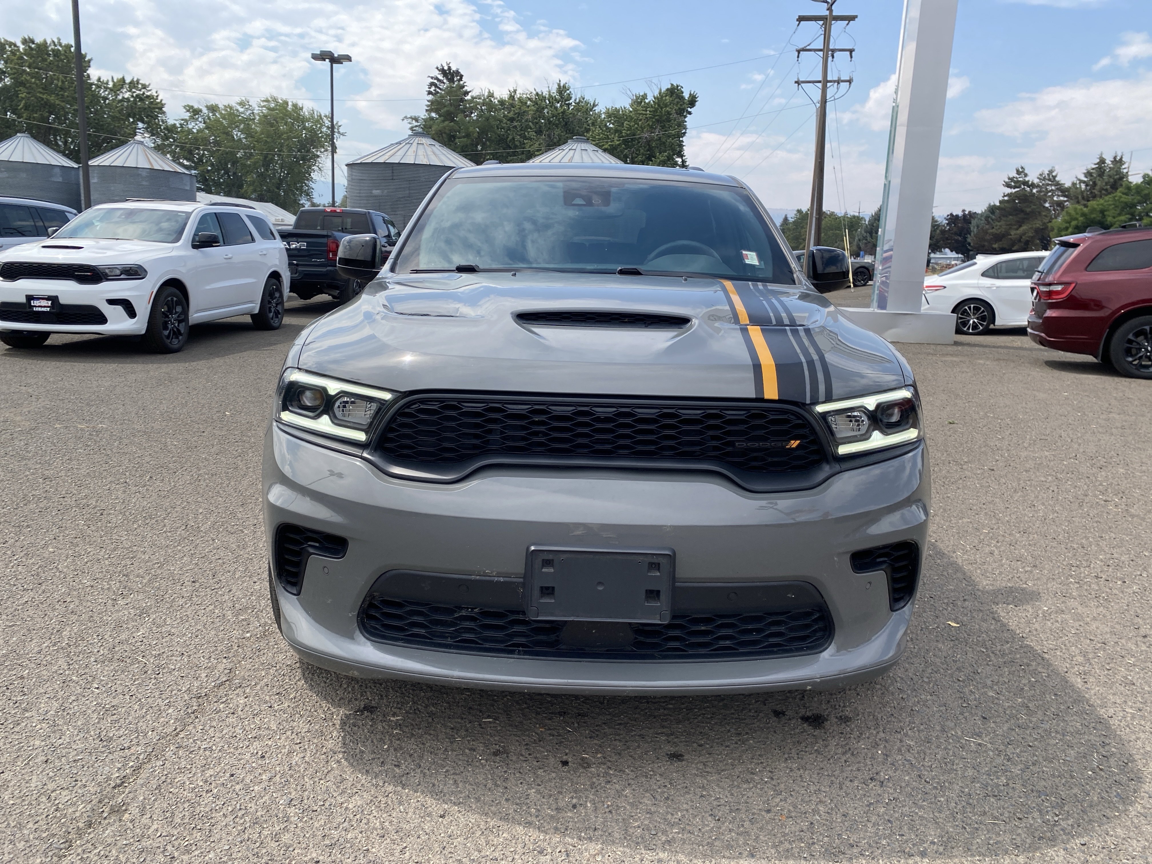 Used 2023 Dodge Durango R/T w/ Hemi Orange Plus Package AWD/4WD image 8