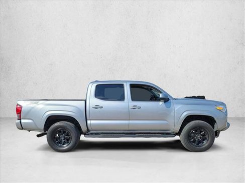 Used 2023 Toyota Tacoma SR AWD/4WD image 4