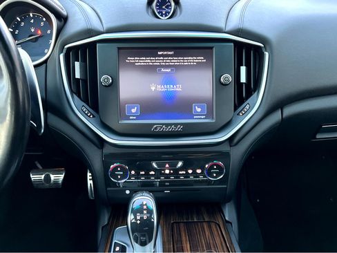 Used 2014 Maserati Ghibli S Q4 image 31