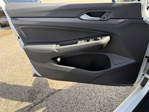 New 2025 Volkswagen GTI SE image 13