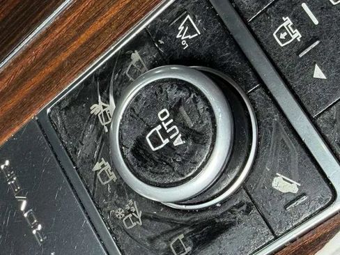 Used 2013 Land Rover Range Rover HSE AWD/4WD image 34