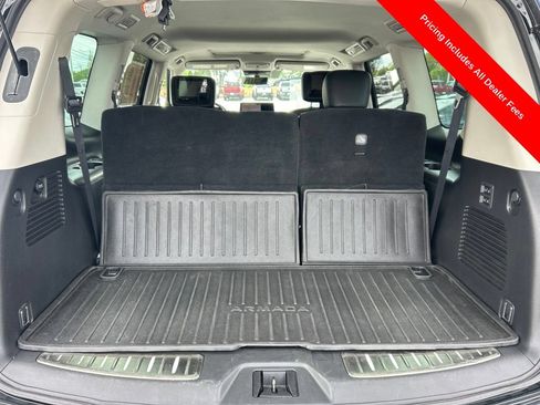 Used 2023 Nissan Armada Platinum w/ Captain's Chairs Package RWD image 18