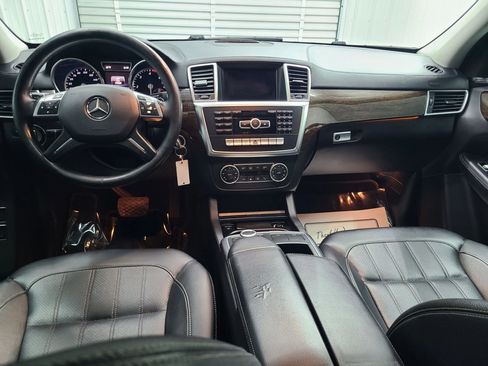 Used 2016 Mercedes-Benz GL 320 GL 350 BlueTEC 4MATIC Sport Ut w/ Premium I Package image 2