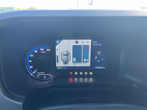 Used 2021 Ford Bronco Outer Banks image 10