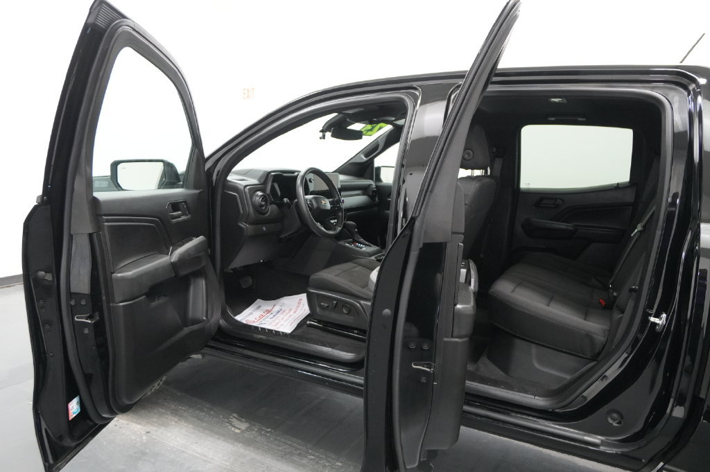 Used 2023 Chevrolet Colorado W/T w/ WT Convenience Package II AWD/4WD image 21