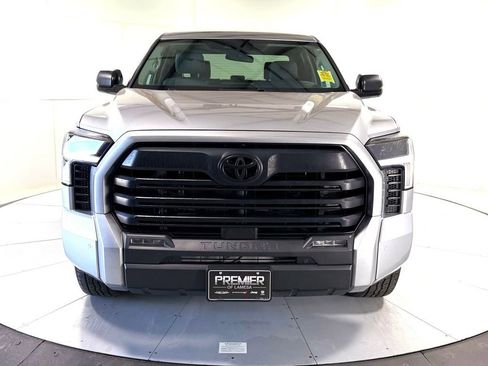 Used 2023 Toyota Tundra SR5 w/ SR5 Convenience Package image 10