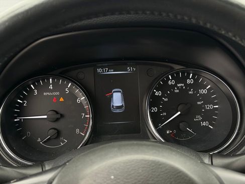 Certified 2017 Nissan Rogue SL w/ SL Premium Package image 18