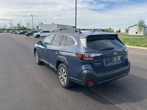 Used 2025 Subaru Outback Premium w/ Popular Package #1A image 6
