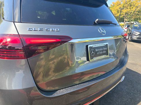 New 2026 Mercedes-Benz GLE 580 4MATIC image 17