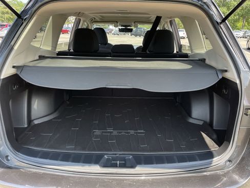 Used 2019 Subaru Forester Premium w/ All-Weather Package AWD/4WD image 17