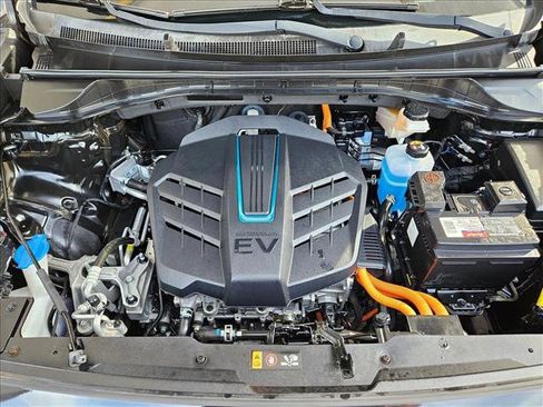 Used 2019 Kia Niro EX image 22