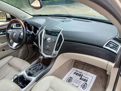 Used 2010 Cadillac SRX Luxury FWD image 13