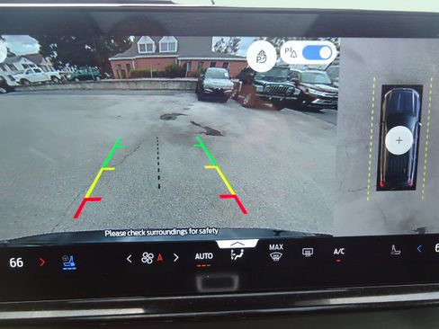 Used 2025 Ford Expedition Max Platinum AWD/4WD image 19