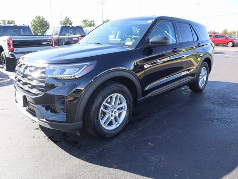 New 2026 Ford Explorer Active image 10