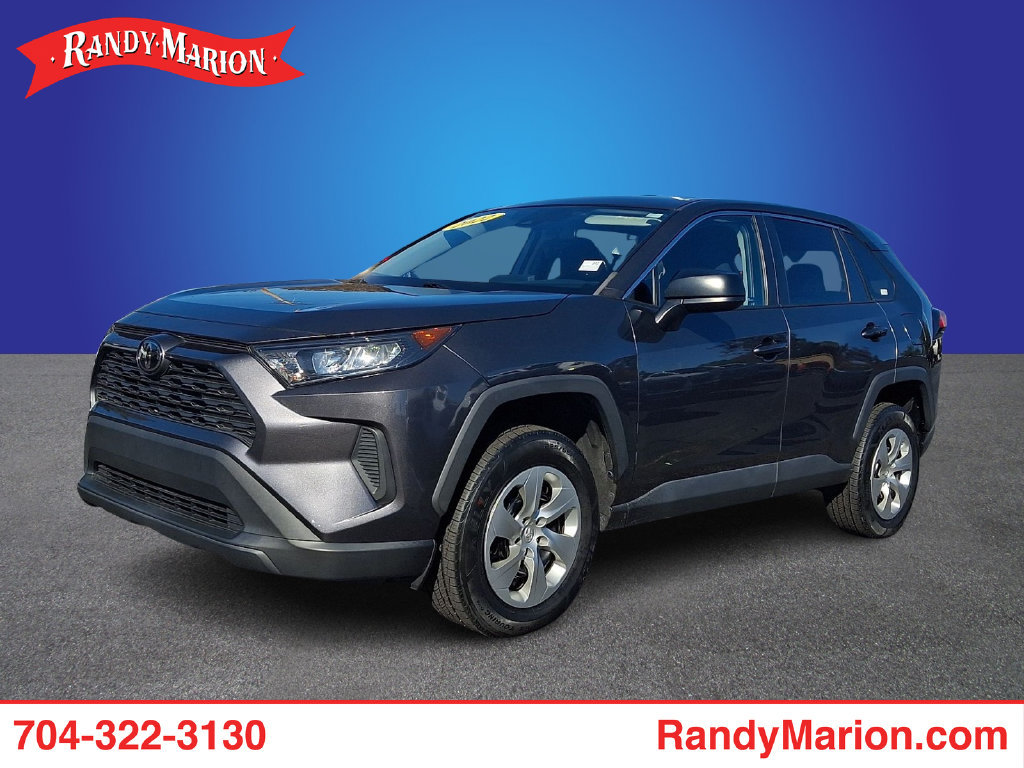 Used 2022 Toyota RAV4 LE FWD image 1