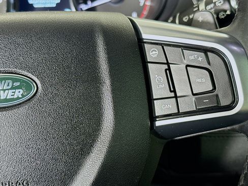 Used 2019 Land Rover Discovery Sport HSE image 14