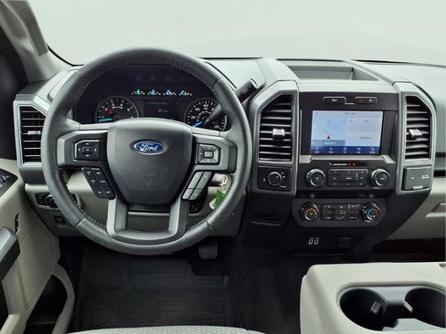 Used 2020 Ford F150 XLT w/ Equipment Group 302A Luxury RWD image 4