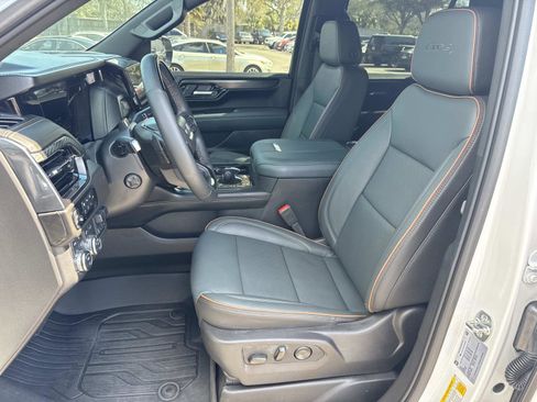 Used 2025 GMC Yukon AT4 image 22