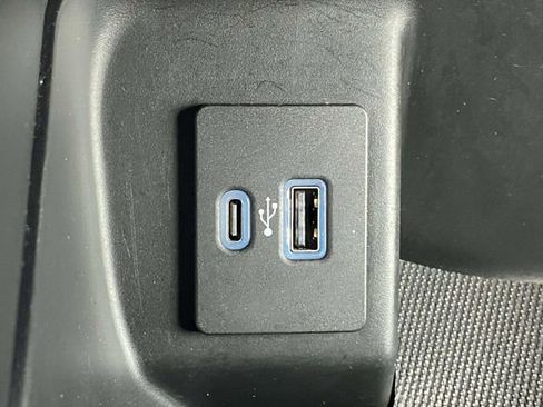 Used 2023 Ford F150 XLT w/ Equipment Group 302A High image 31