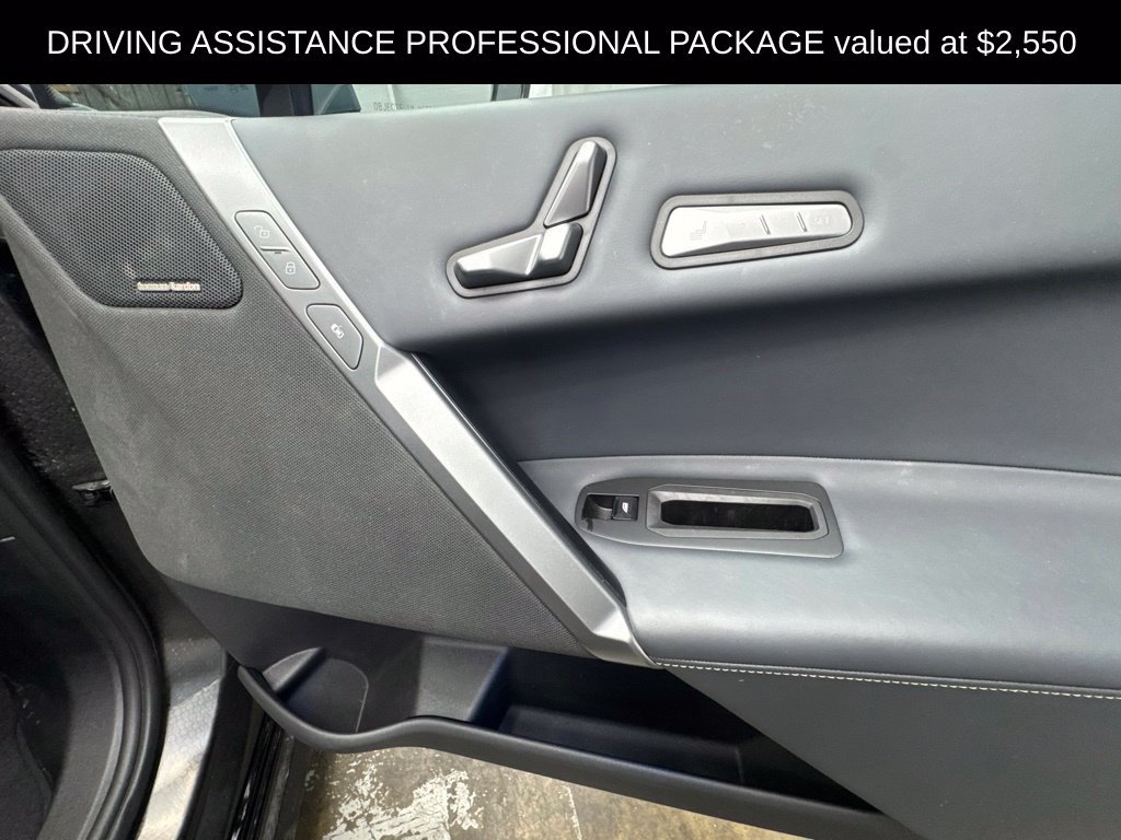 Used 2026 BMW iX xDrive60 w/ M Sport Package AWD/4WD image 5
