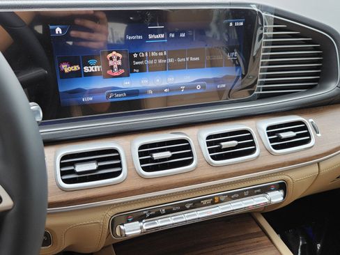 New 2026 Mercedes-Benz GLE 450 4MATIC image 34