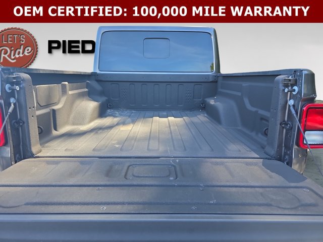Certified 2025 Jeep Gladiator Sport AWD/4WD image 12