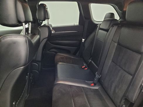 Used 2018 Jeep Grand Cherokee Laredo image 18