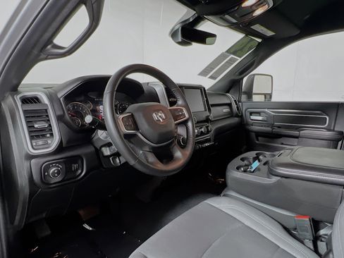 Used 2024 RAM 2500 Big Horn w/ Bed Utility Group image 30