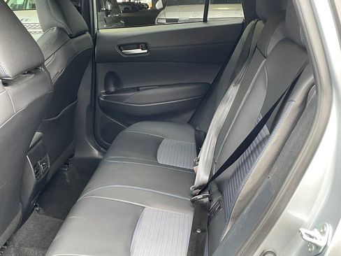 Used 2023 Toyota Corolla Cross XSE image 33