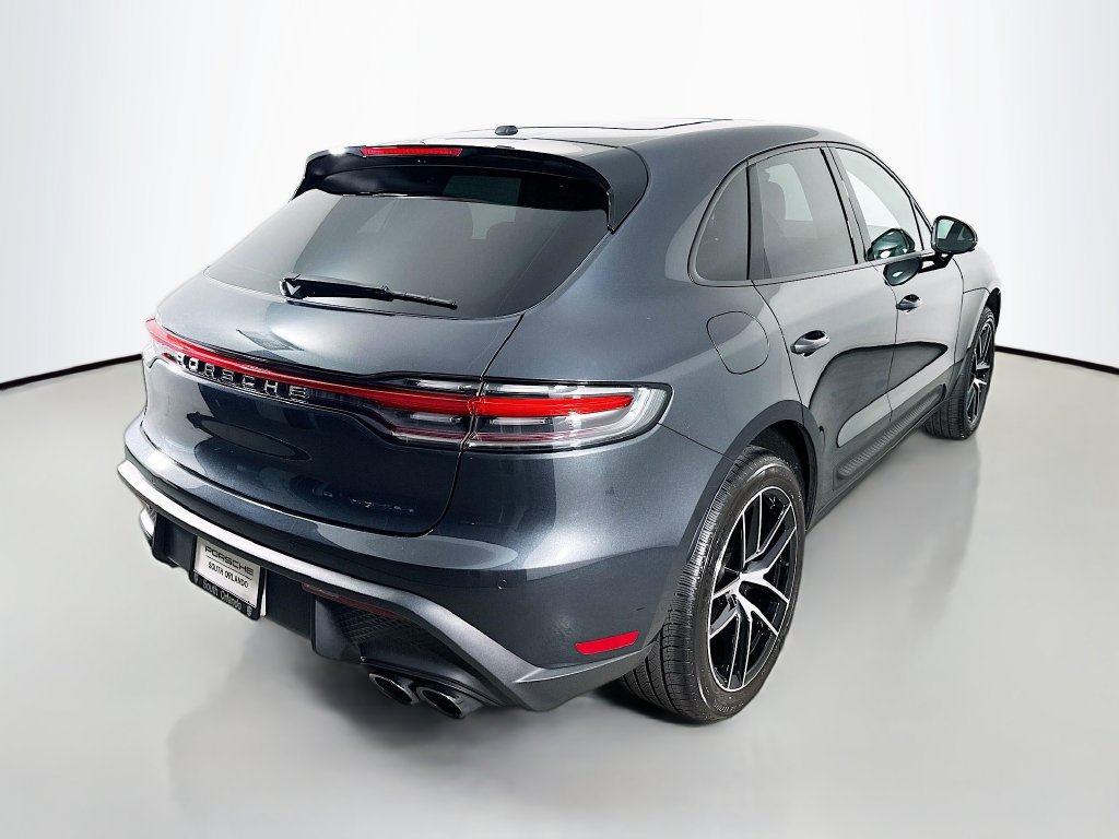 Certified 2025 Porsche Macan AWD/4WD image 9