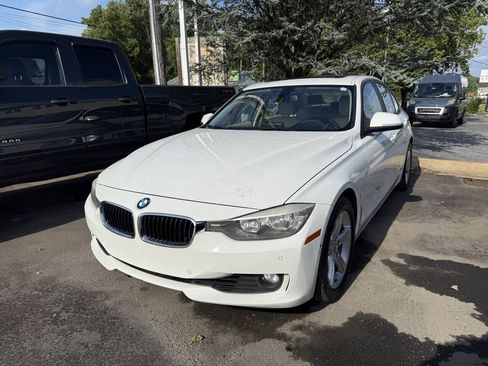 Used 2013 BMW 328i Sedan RWD image 1