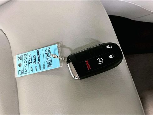 Used 2015 Jeep Renegade Limited AWD/4WD image 31