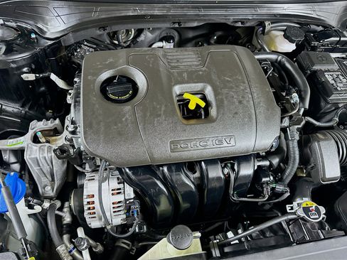 Used 2023 Kia Forte GT-Line image 32