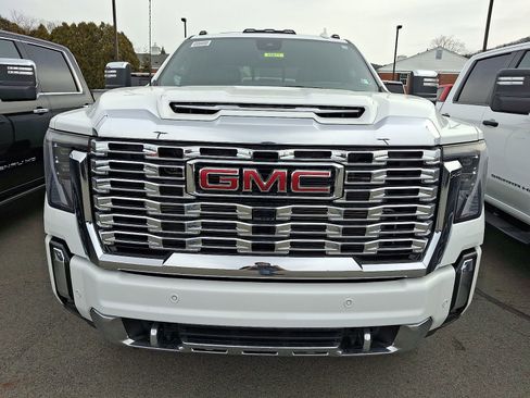 New 2026 GMC Sierra 3500 Denali w/ Denali Reserve Package image 2
