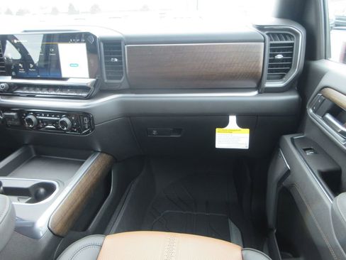 New 2026 Chevrolet Silverado 3500 High Country w/ High Country Premium Package image 18