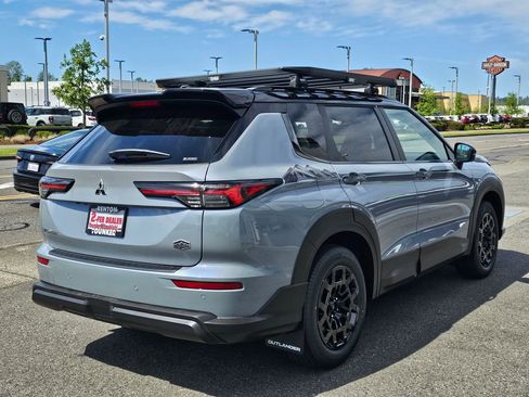 New 2026 Mitsubishi Outlander Trail Edition AWD/4WD image 5