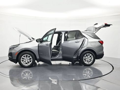 Used 2023 Chevrolet Equinox LS w/ LS Convenience Package FWD image 46