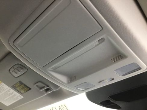 Used 2024 Ford Escape Platinum image 33