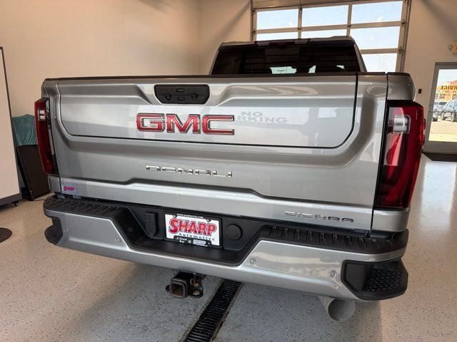 Used 2025 GMC Sierra 3500 Denali w/ Denali Reserve Package AWD/4WD image 8