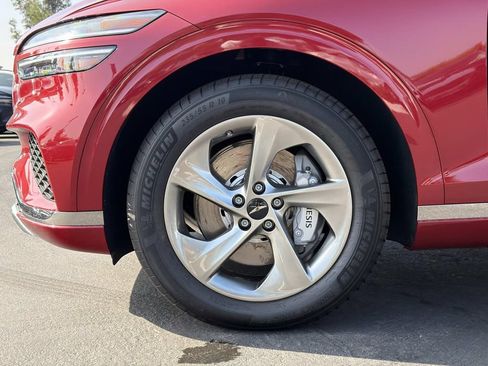 New 2026 Genesis GV70 2.5T AWD/4WD image 13