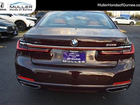 Used 2020 BMW 750i xDrive w/ Executive Package image 9
