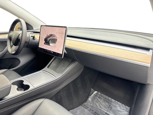Used 2023 Tesla Model Y Long Range AWD/4WD image 52