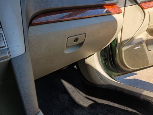 Used 2010 Subaru Outback 2.5i Limited image 23