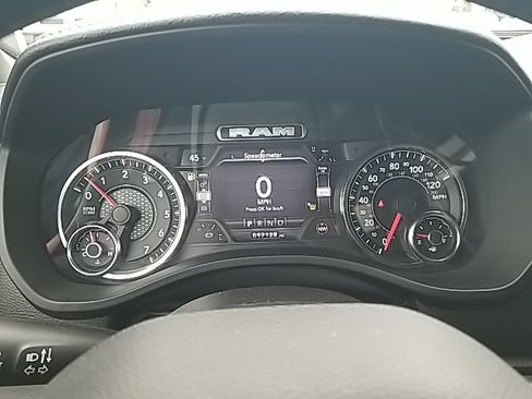 Used 2023 RAM 1500 Laramie image 22