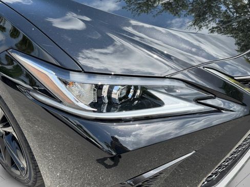 Used 2023 Lexus ES 350 F Sport w/ Accessory Package (Z2) FWD image 46