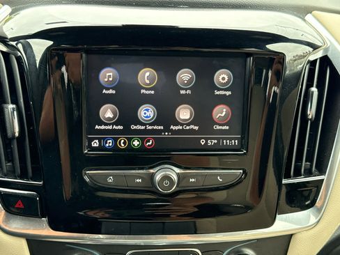 Used 2023 Chevrolet Traverse LS image 19