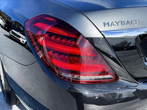 Used 2020 Mercedes-Benz Maybach S 650 image 28