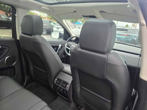 Used 2024 Land Rover Discovery Sport S image 15